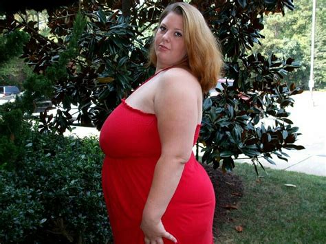 Chubby Mom Porn Videos .